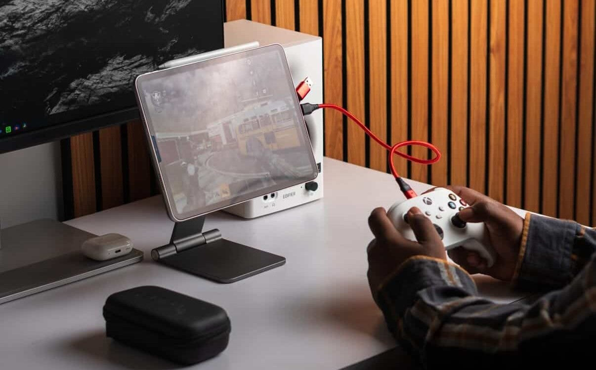 Magnetic Charging for Gamers: The Smarter Way to Power Your Gaming Setup