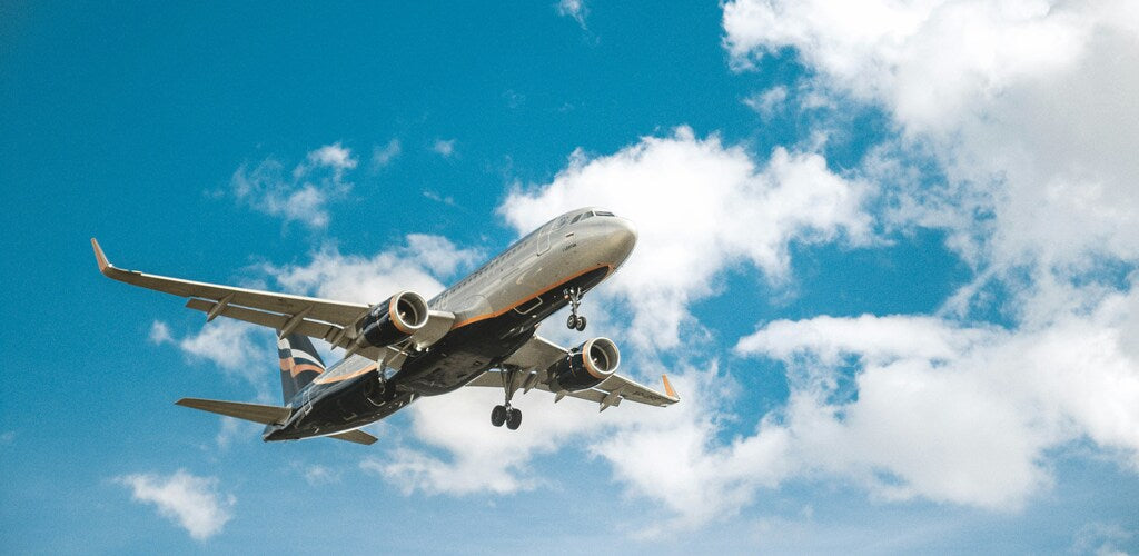 What Portable Power Bank Can You Fly With? Airline Rules & USB-C Choice